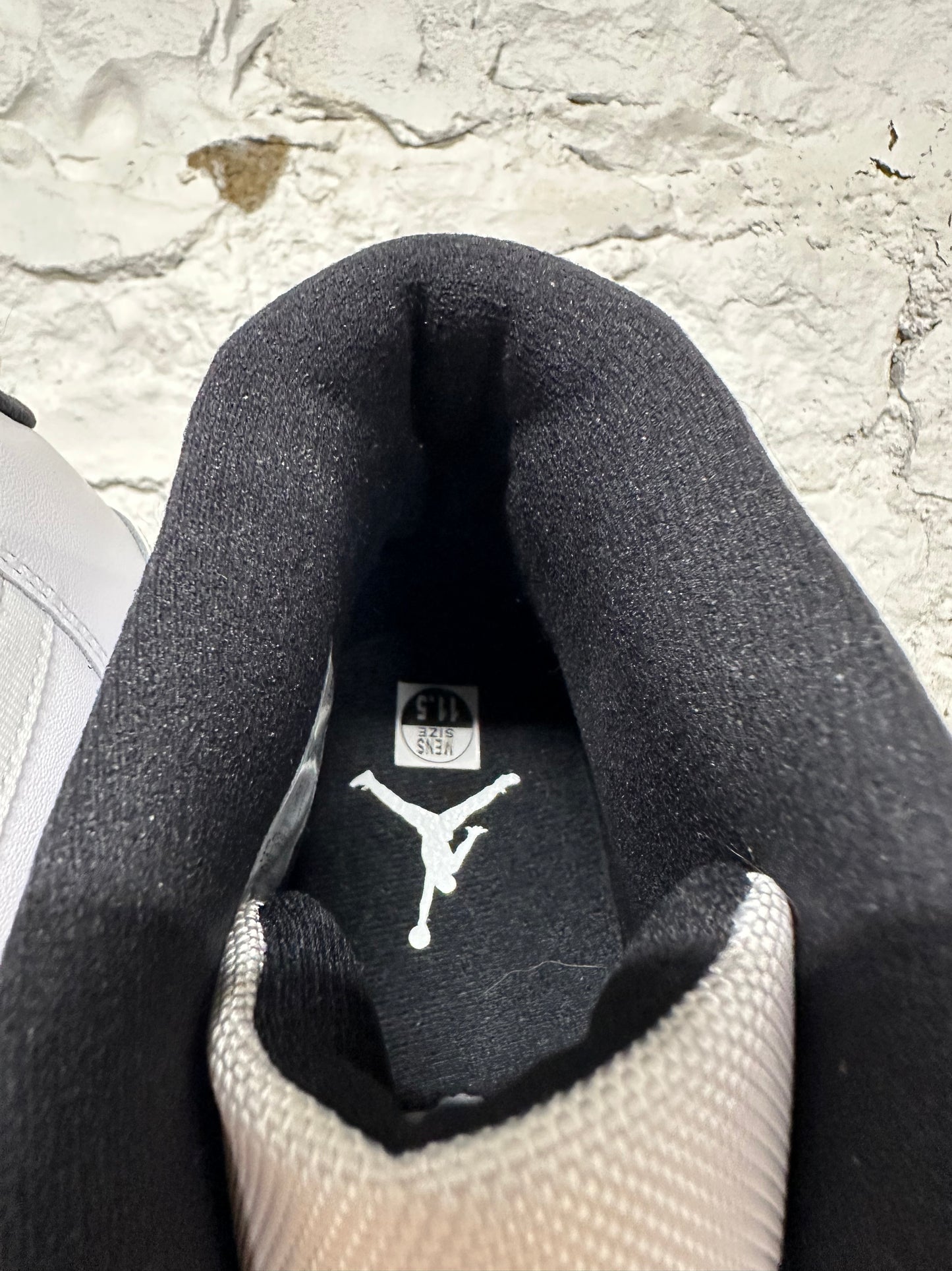 Air Jordan 11 High Legend Blue Sz 11.5 DS