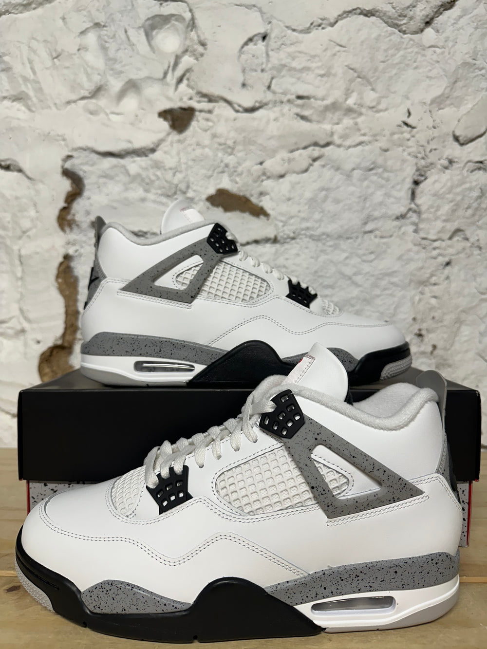 Air Jordan 4 White Cement Sz 10 DS