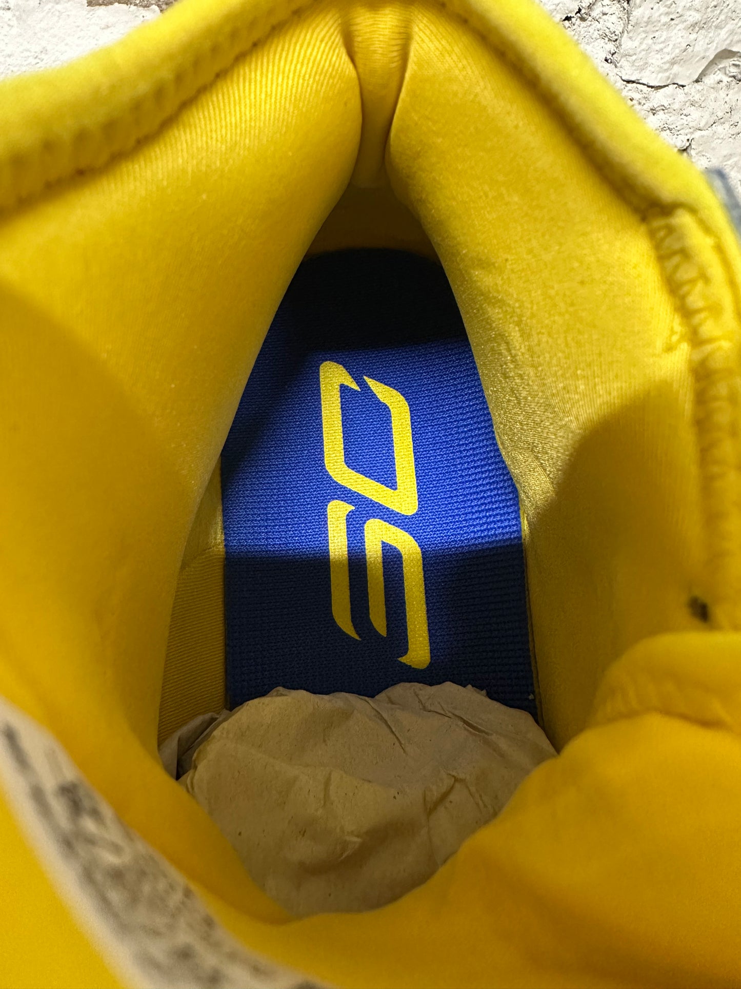 Under Armour Curry 2.5 GSW Sz 10 DS