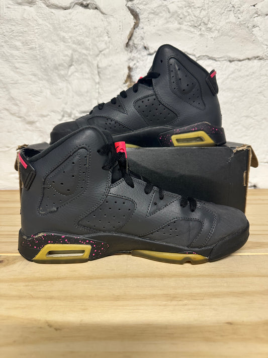 Air Jordan 6 Hyper Pink Sz 6.5Y