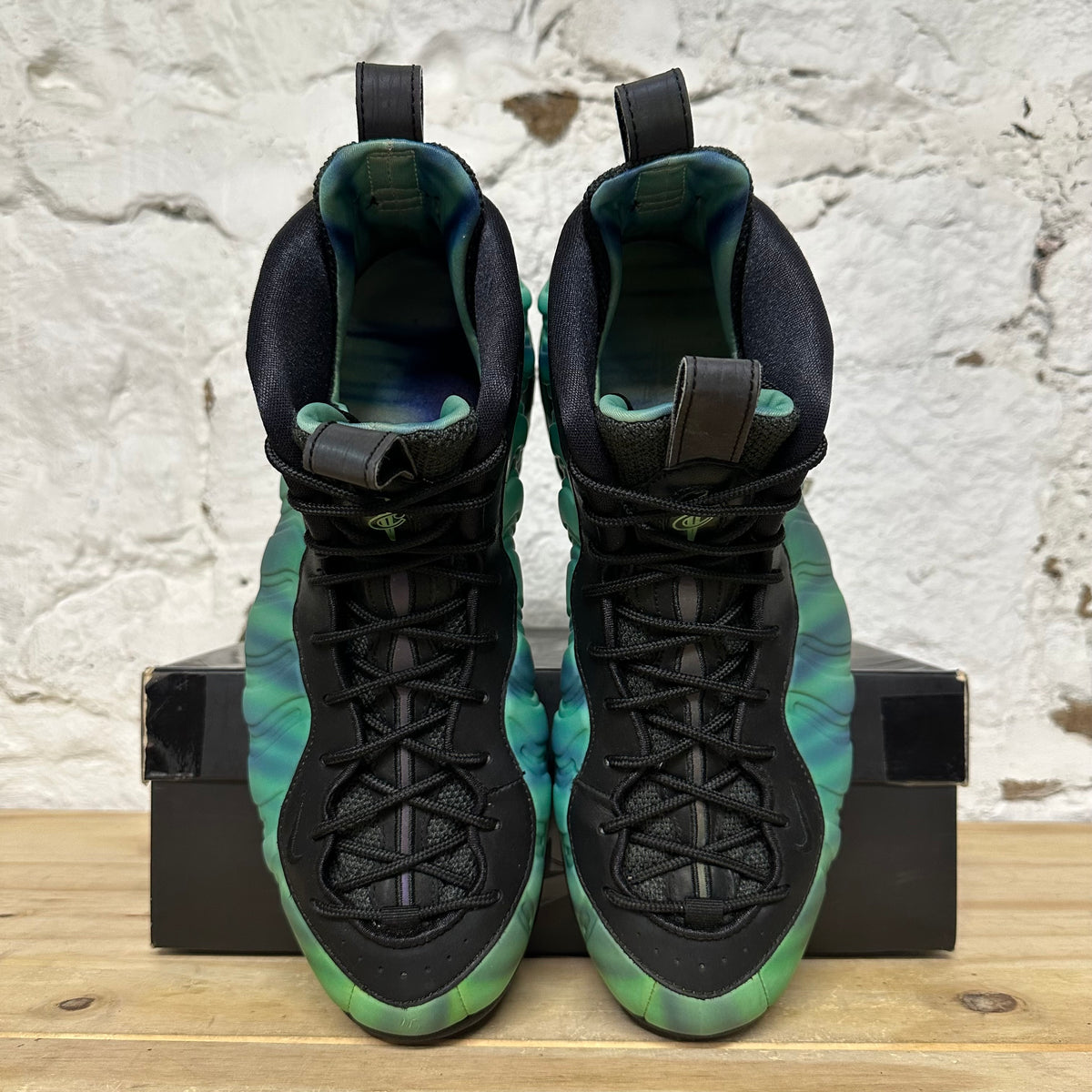 Nike Air Foamposite One Northern Lights Sz 11