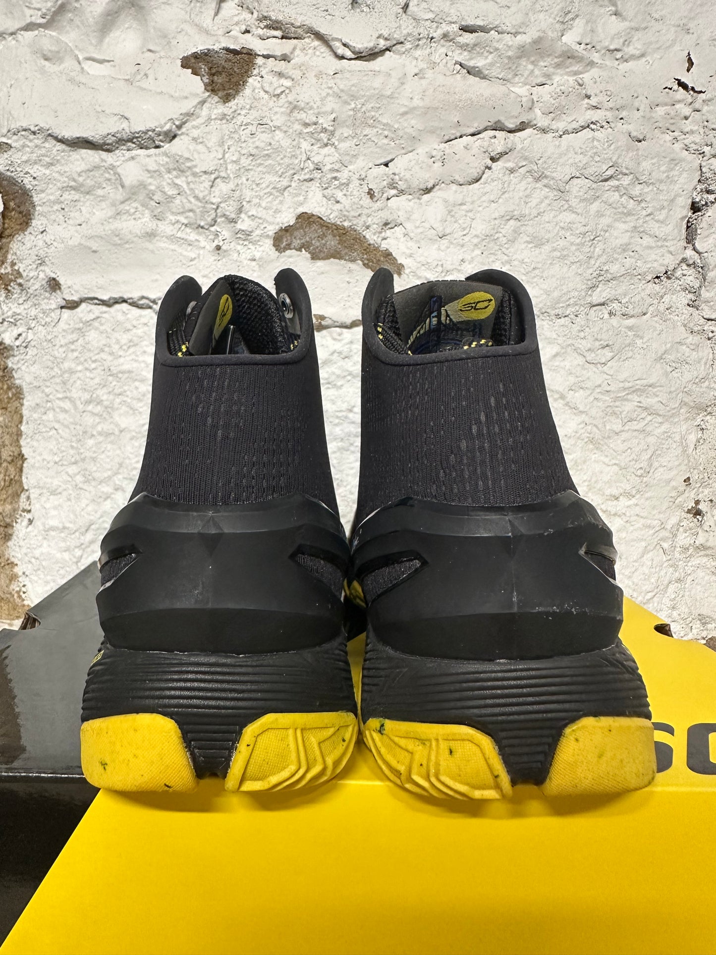 Under Armour Curry 2 Black Knight Sz 10 DS