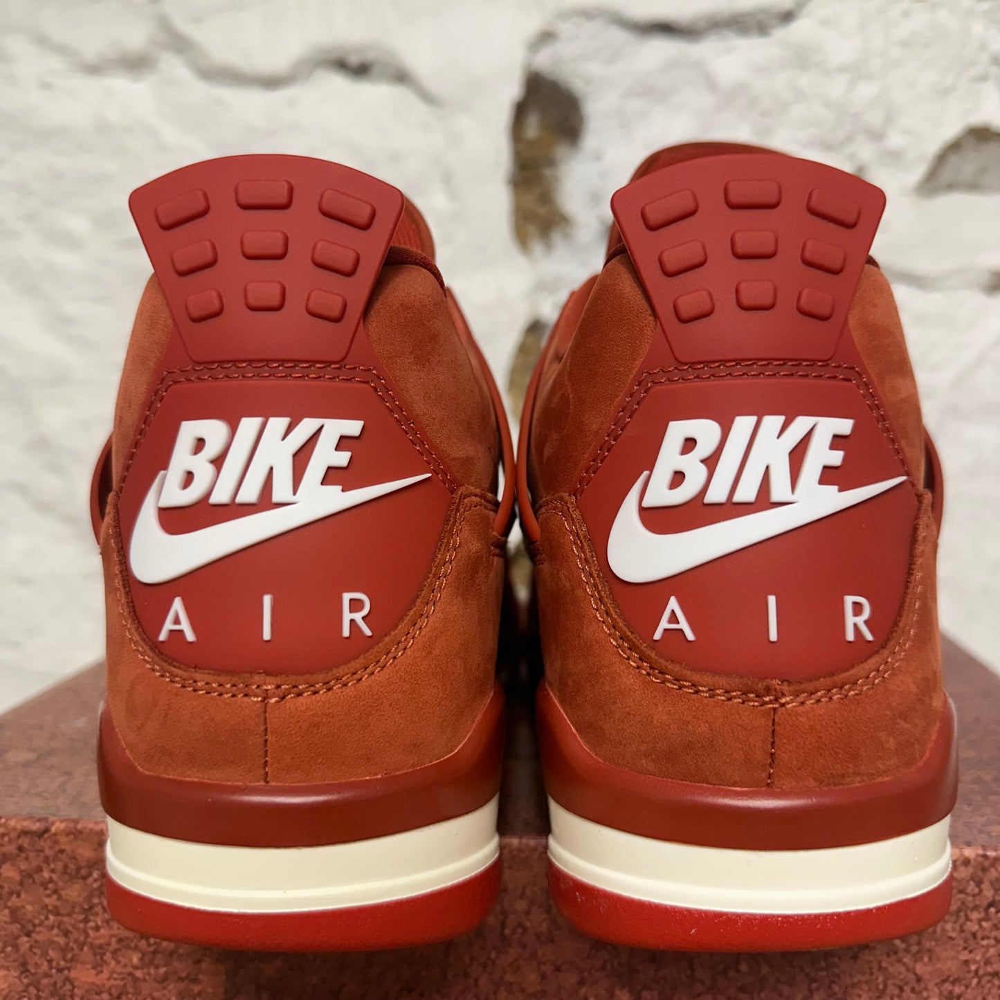 Air Jordan 4 Brick By Brick Sz 9 DS