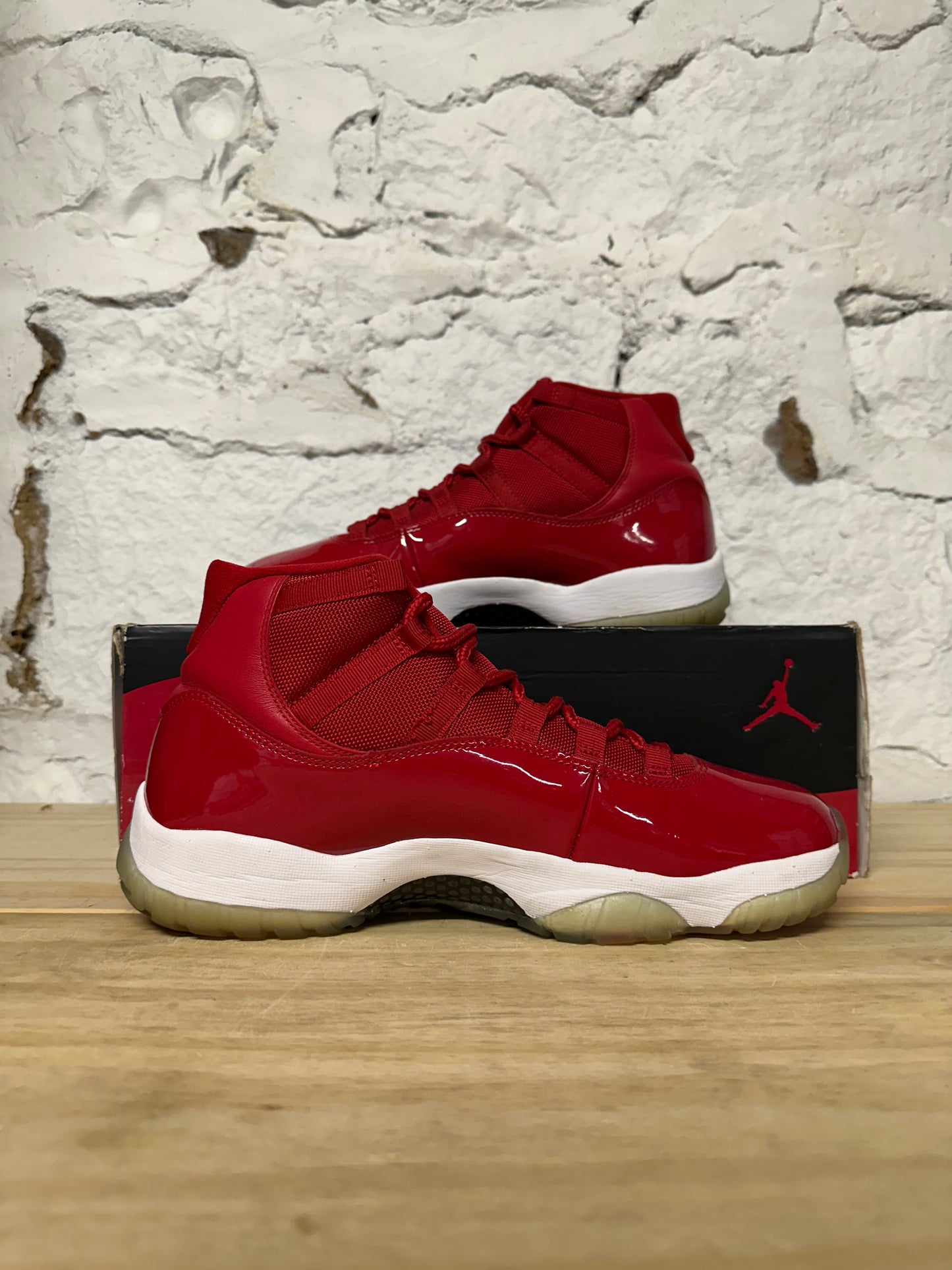 Air Jordan 11 High Win Like 96 Sz 11