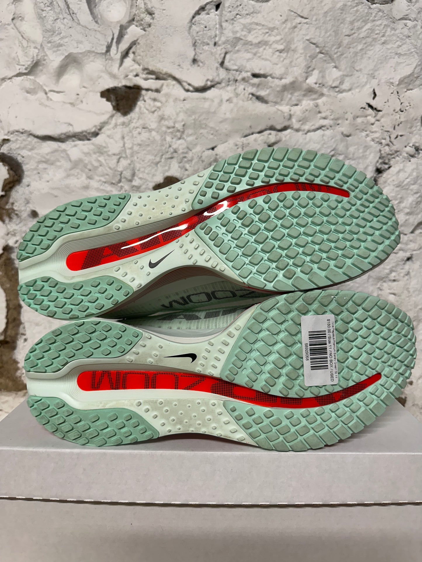 Nike Pegasus Premium Barely Green Sz 11