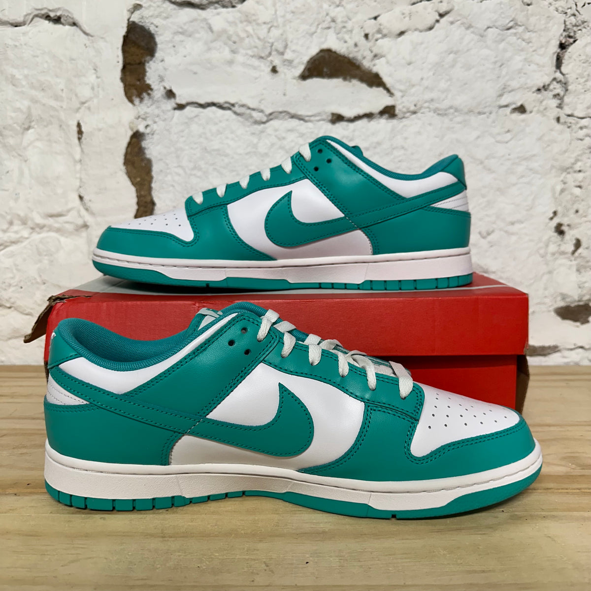 Nike Dunk Low Clear Jade Sz 11.5 DS