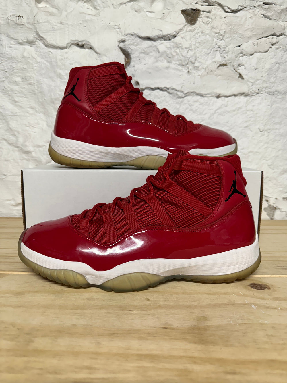 Air Jordan High 11 Win Like 96 Sz 11