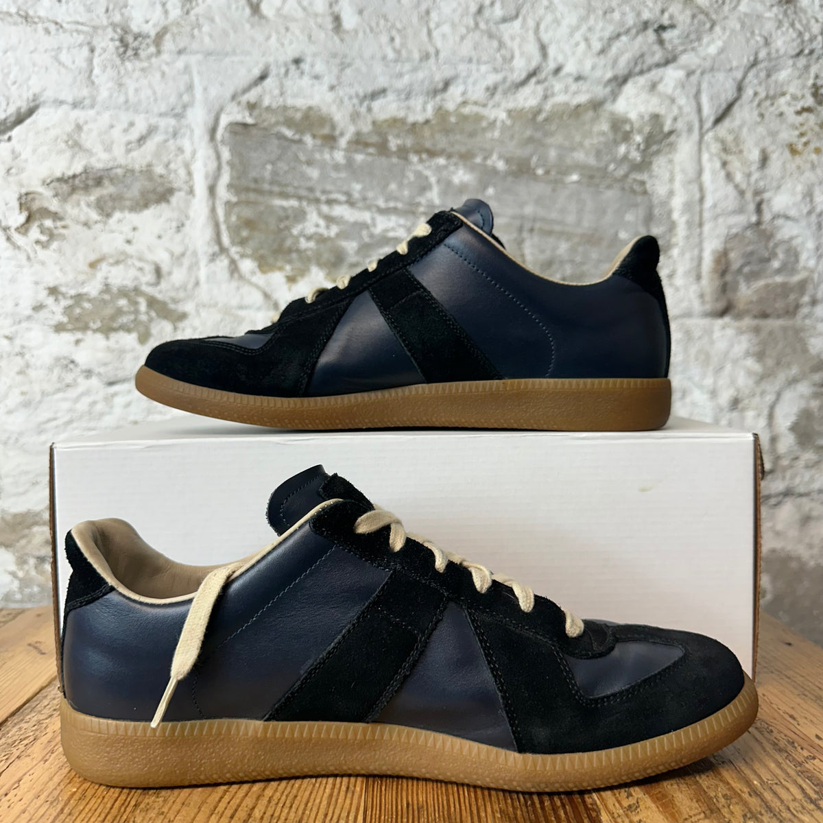 Maison Margiela Replica Navy Gum Sneaker Sz 9 (42)