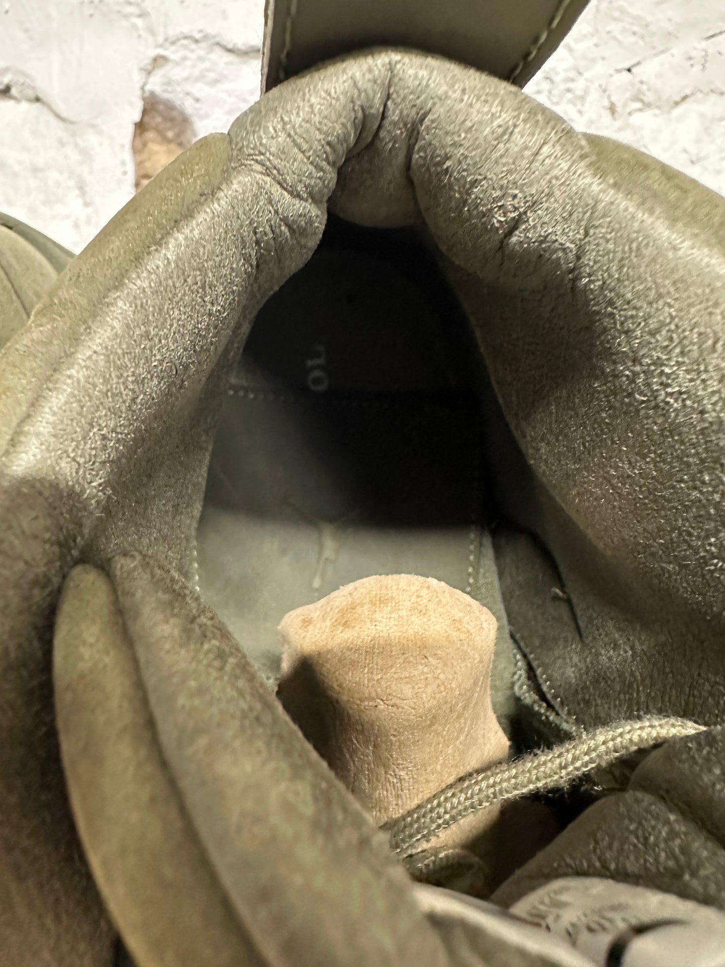 Air Jordan 12 PSNY Olive Sz 10