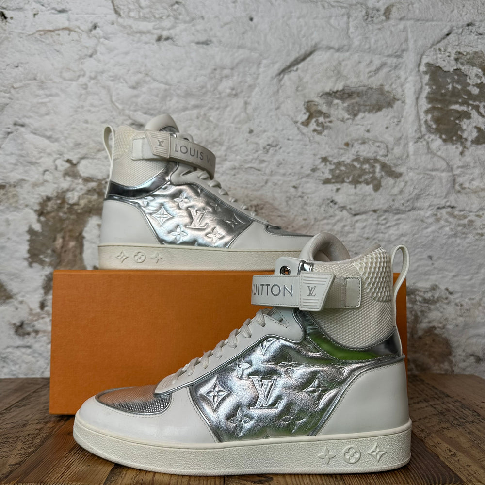Louis Vuitton High Silver Monogram Rivoli Sneaker Sz 7 (40)
