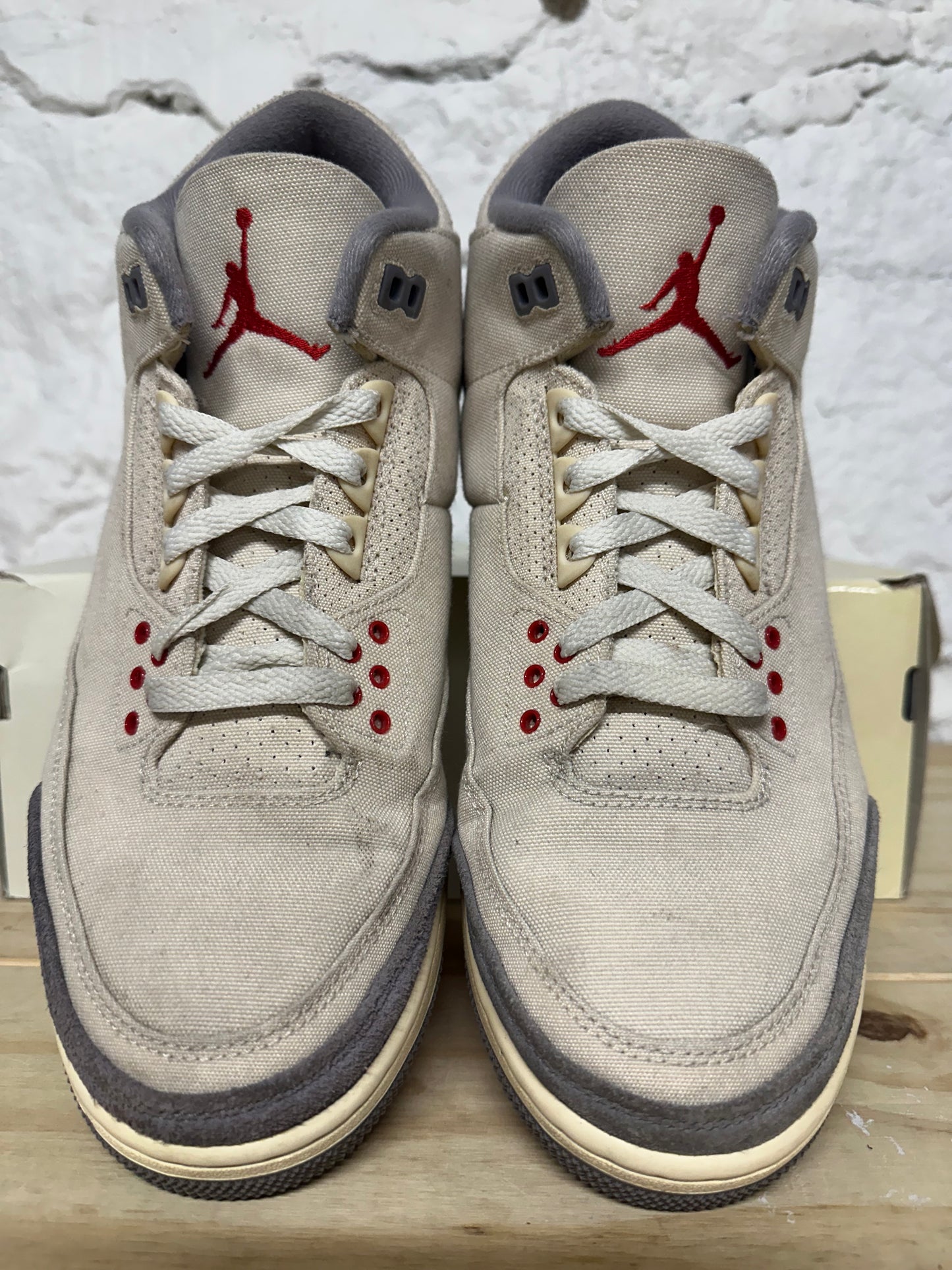 Air Jordan 3 Muslin Sz 10