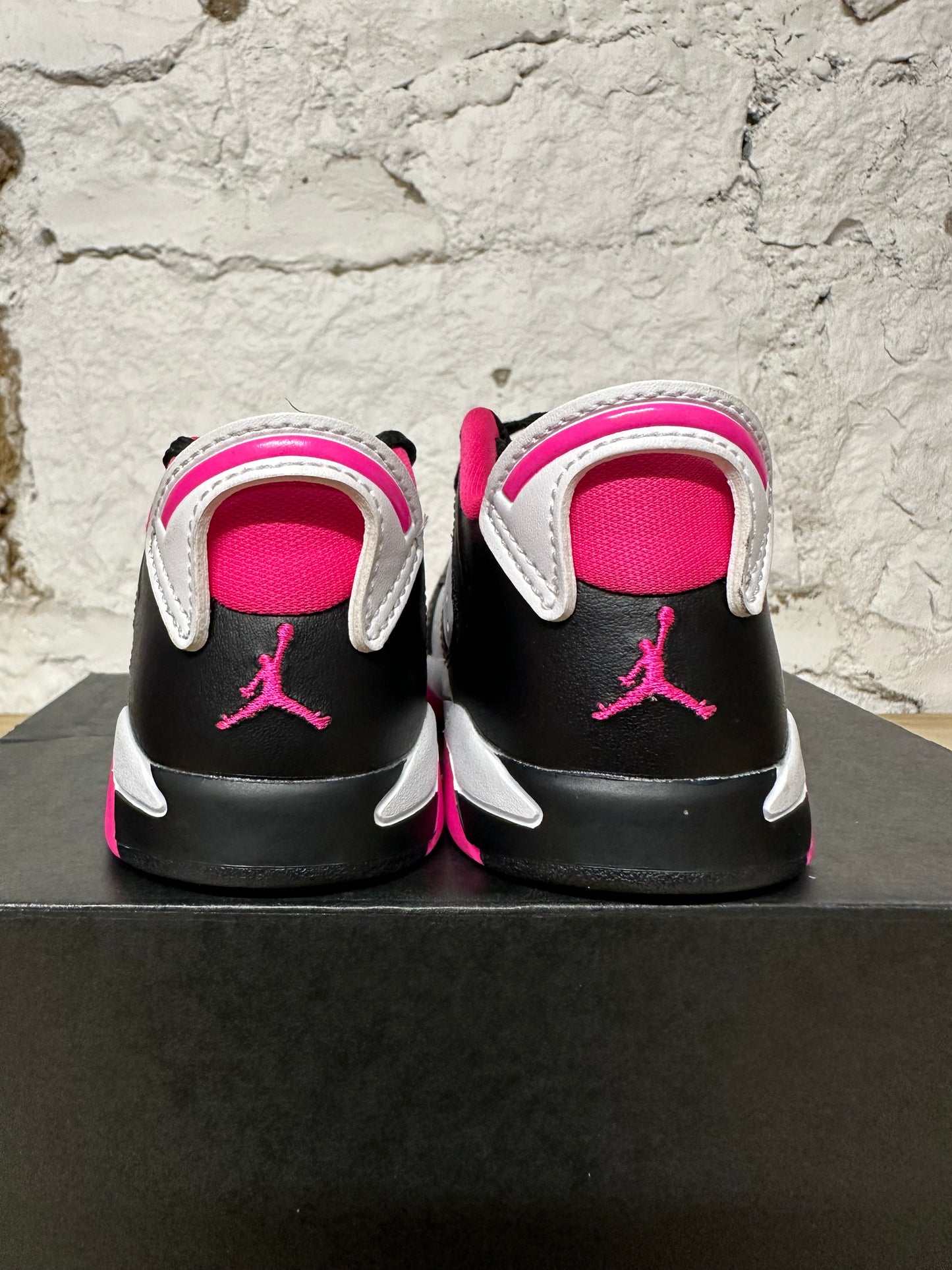 Air Jordan 6 Low Fierce Pink Sz 8C