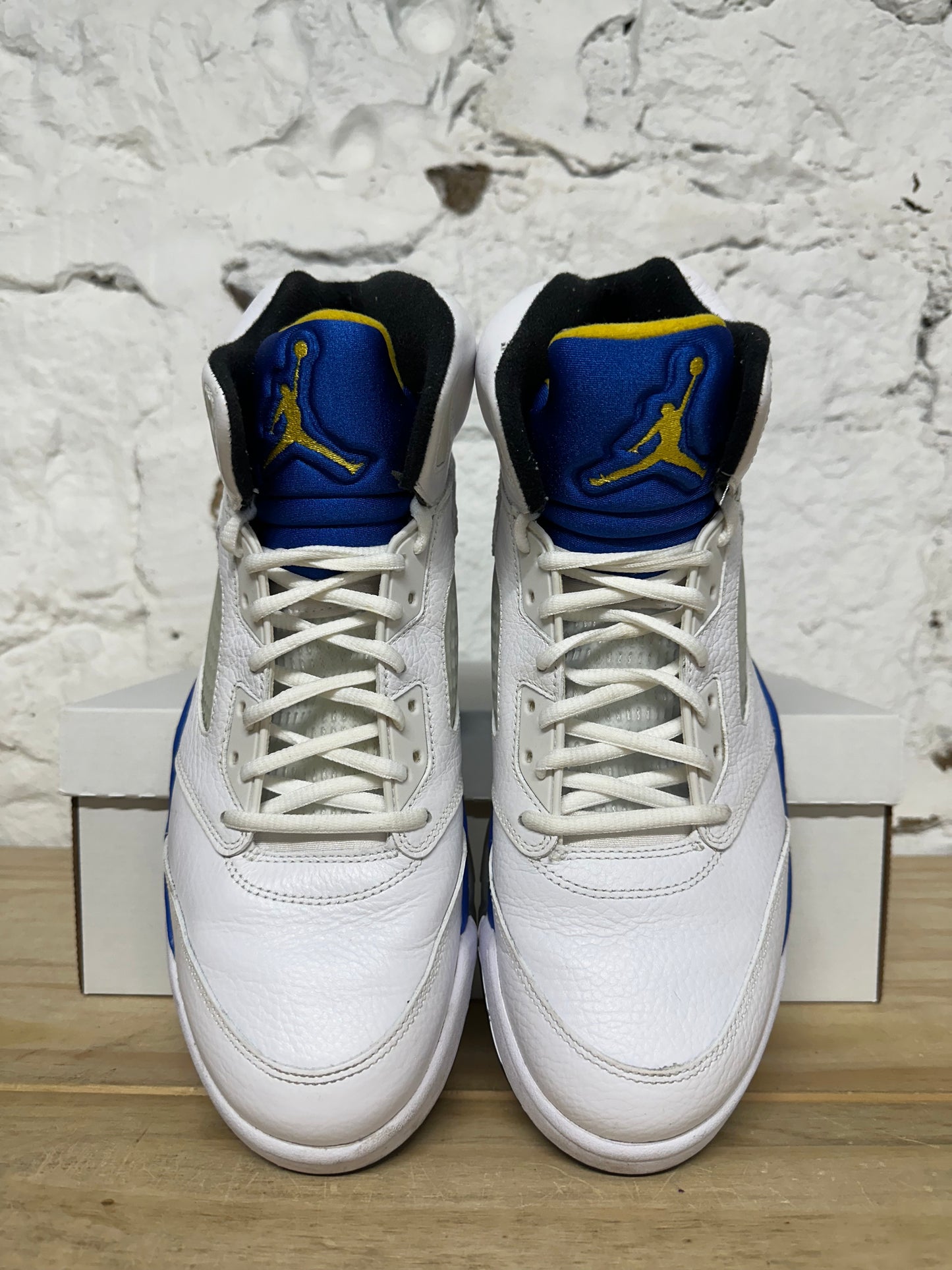 Air Jordan 5 Laney Sz 11