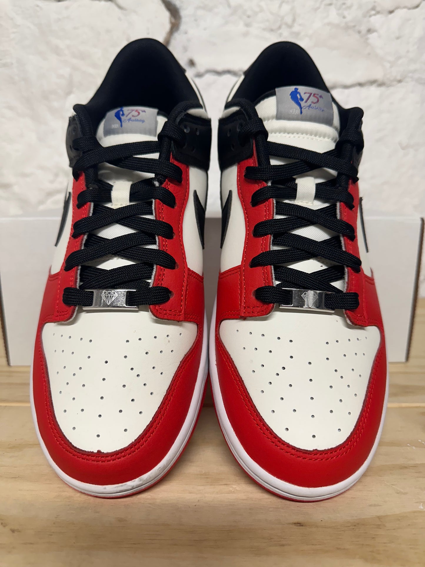 Nike Dunk Low NBA 75th Anniversary Chicago Sz 10