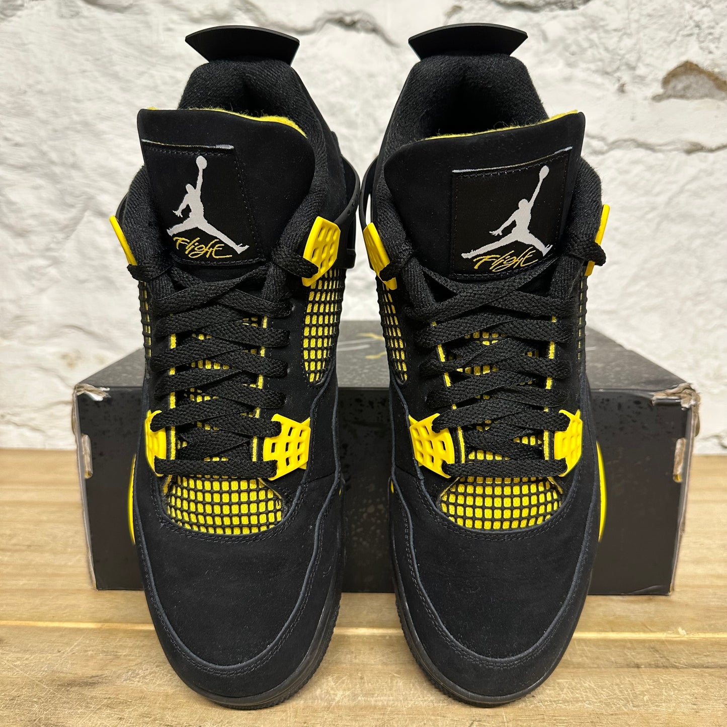 Air Jordan 4 Thunder (2023) Sz 11