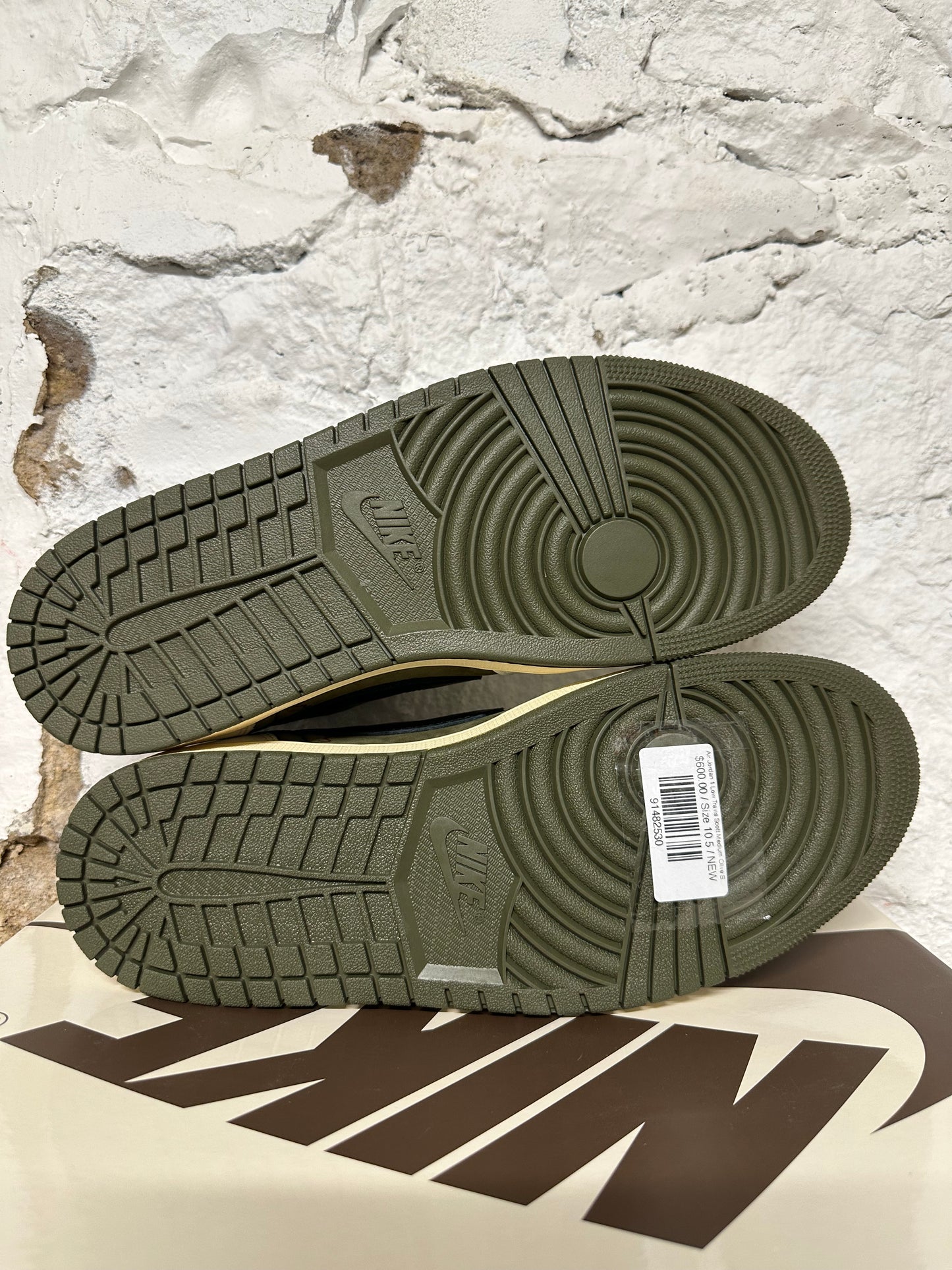 Air Jordan 1 Low Travis Scott Medium Olive Sz 10.5 DS