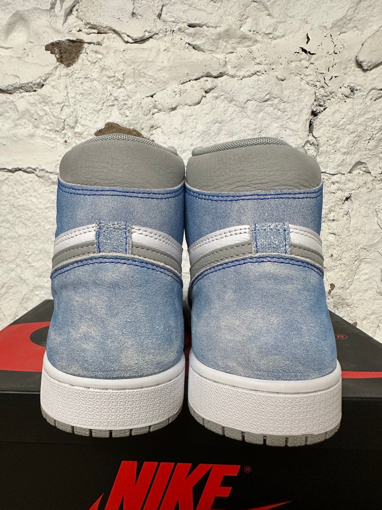 Air Jordan 1 High Hyper Royal Smoke Grey Sz 11