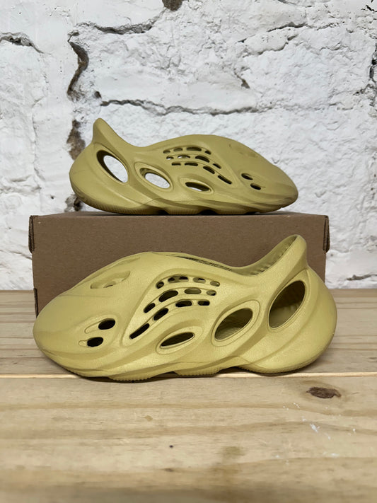 Yeezy Foam Runner Sulfur Sz 7