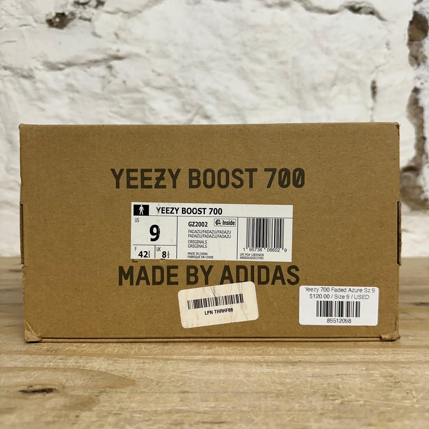 Yeezy 700 Faded Azure Sz 9