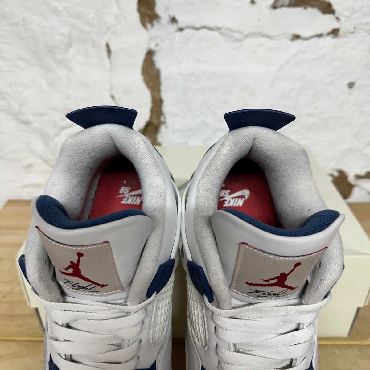 Air Jordan 4 SB Midnight Navy Sz 10.5