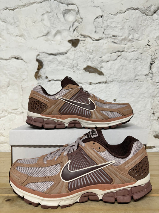 Nike Vomero 5 Dusted Clay Sz 11