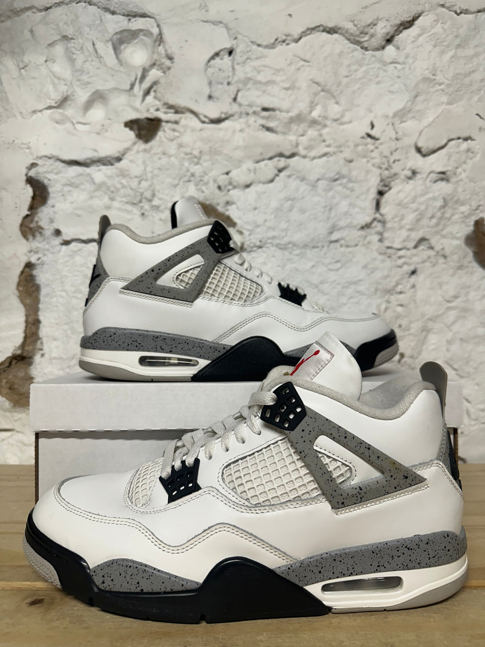 Air Jordan 4 White Cement Sz 10.5