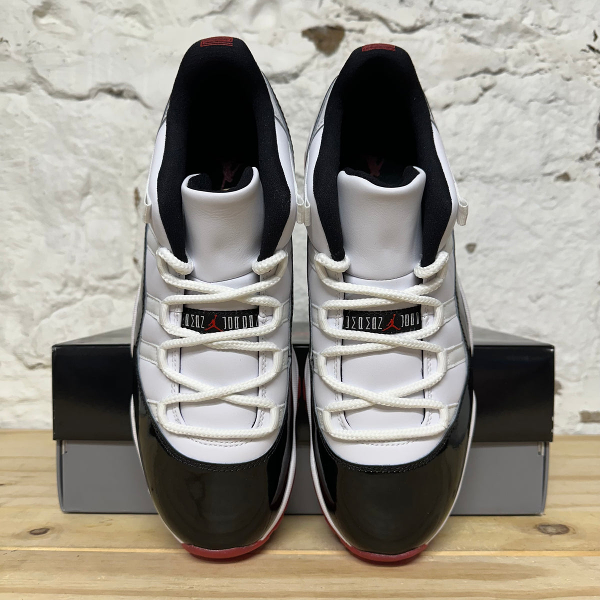 Air Jordan 11 Low Concord Bred Sz 10 DS