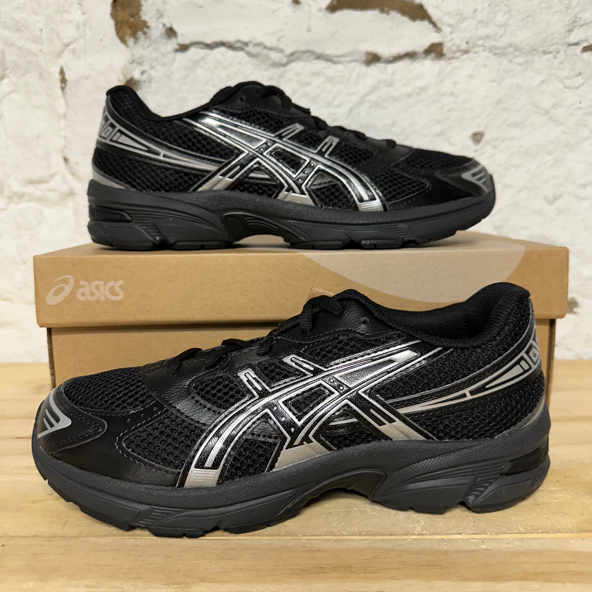 Asics Gel-1130 Black Pure Silver Sz 7 DS