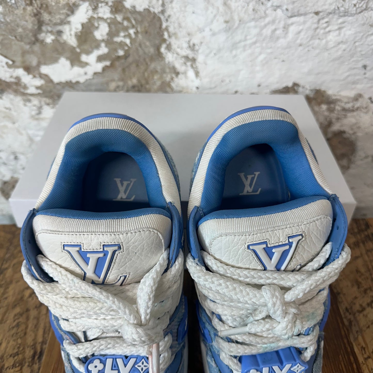 Louis Vuitton Baby Blue White Maxi Trainer Sneaker Sz 6.5 (39)