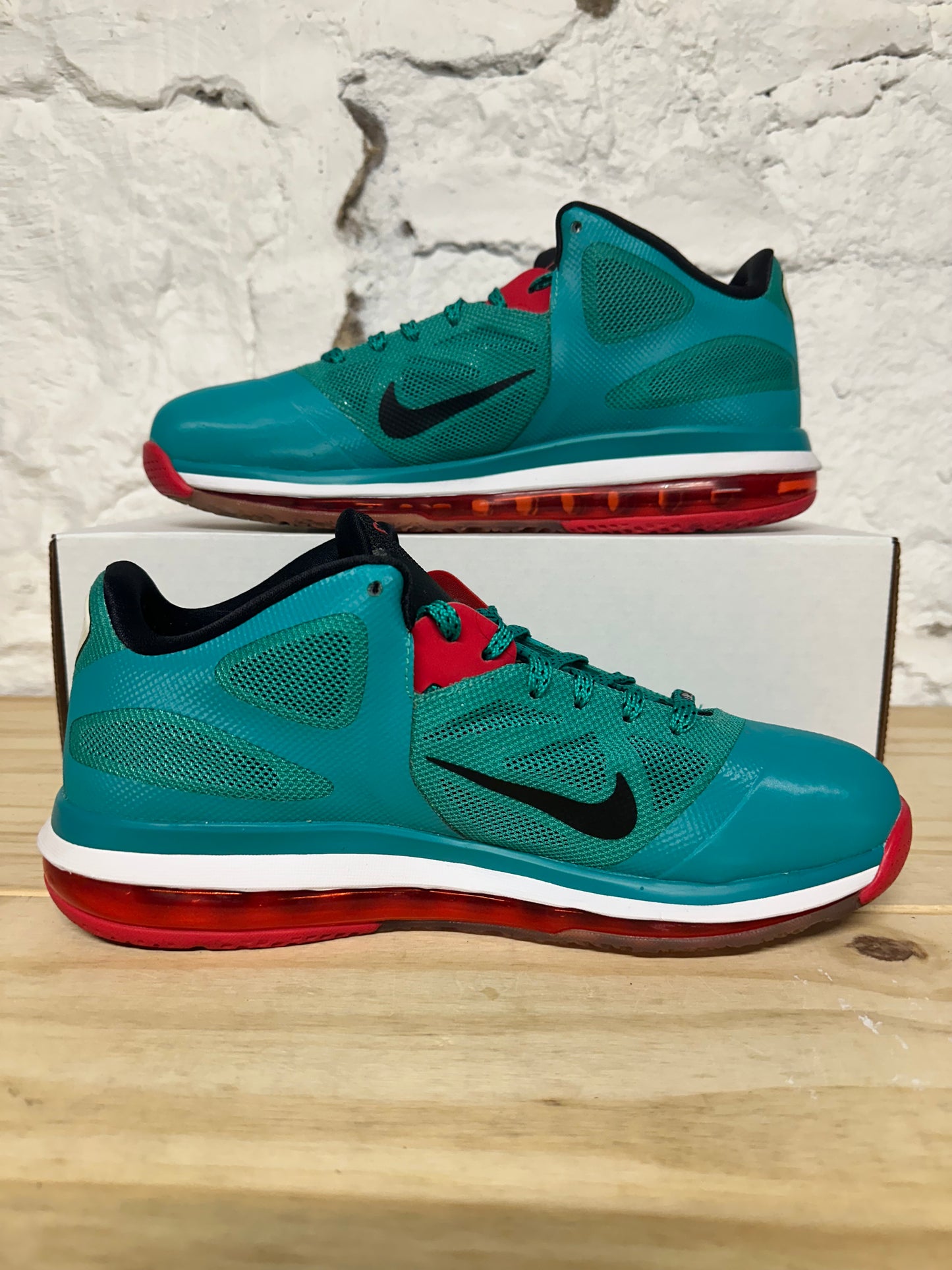 Nike LeBron 9 Low Reverse Liverpool Sz 10