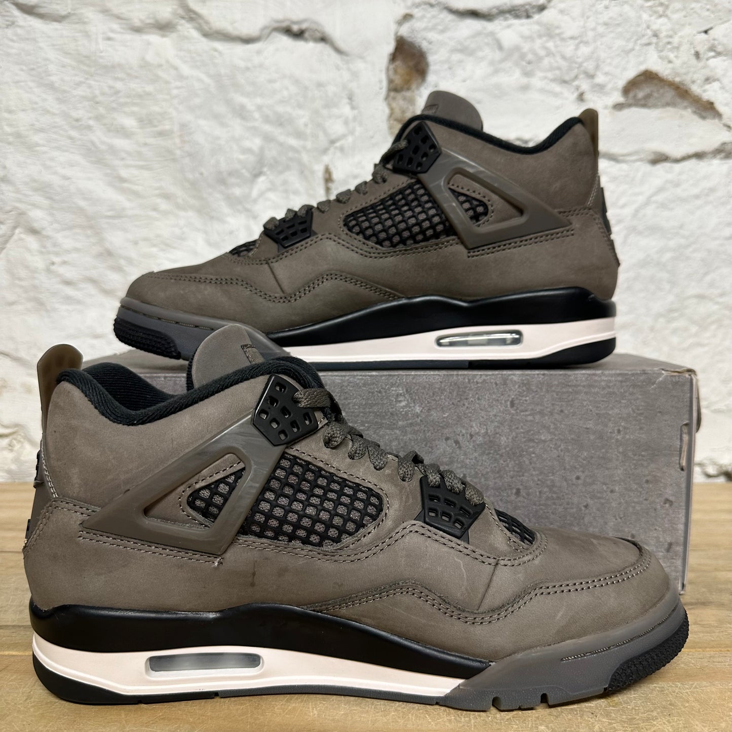 Air Jordan 4 Cave Stone Sz 8.5