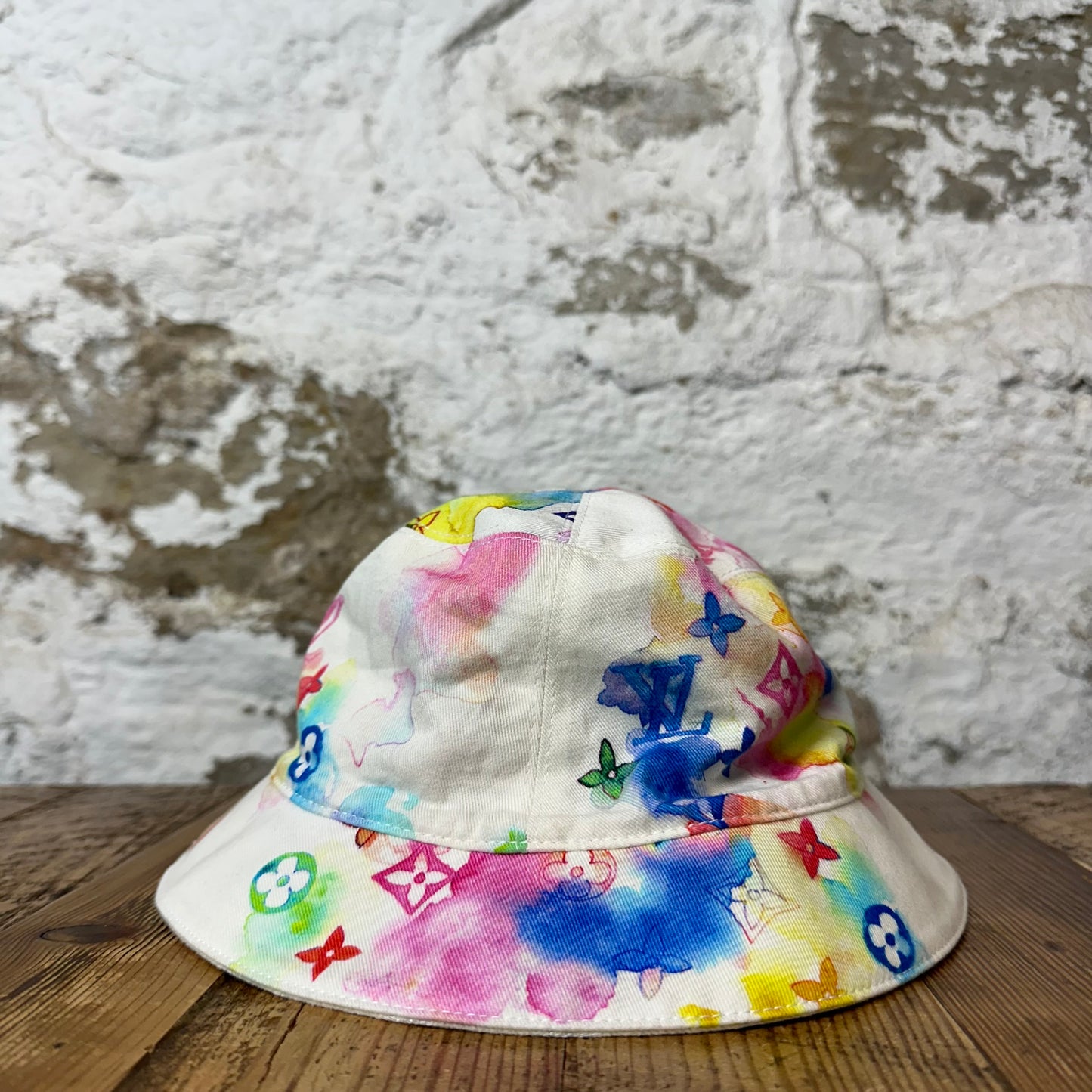 Louis Vuitton Watercolor Monogram Bucket Hat Sz (60)