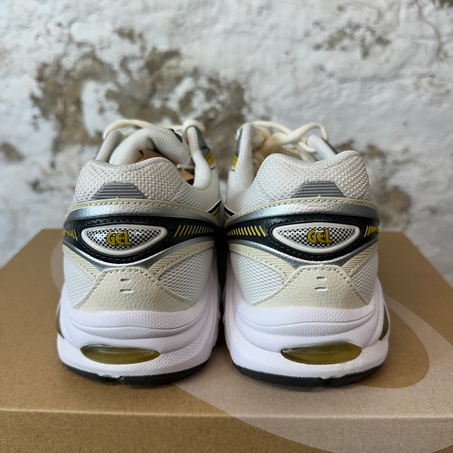 Asics GT-2160 Dark Mustard Sz 8.5