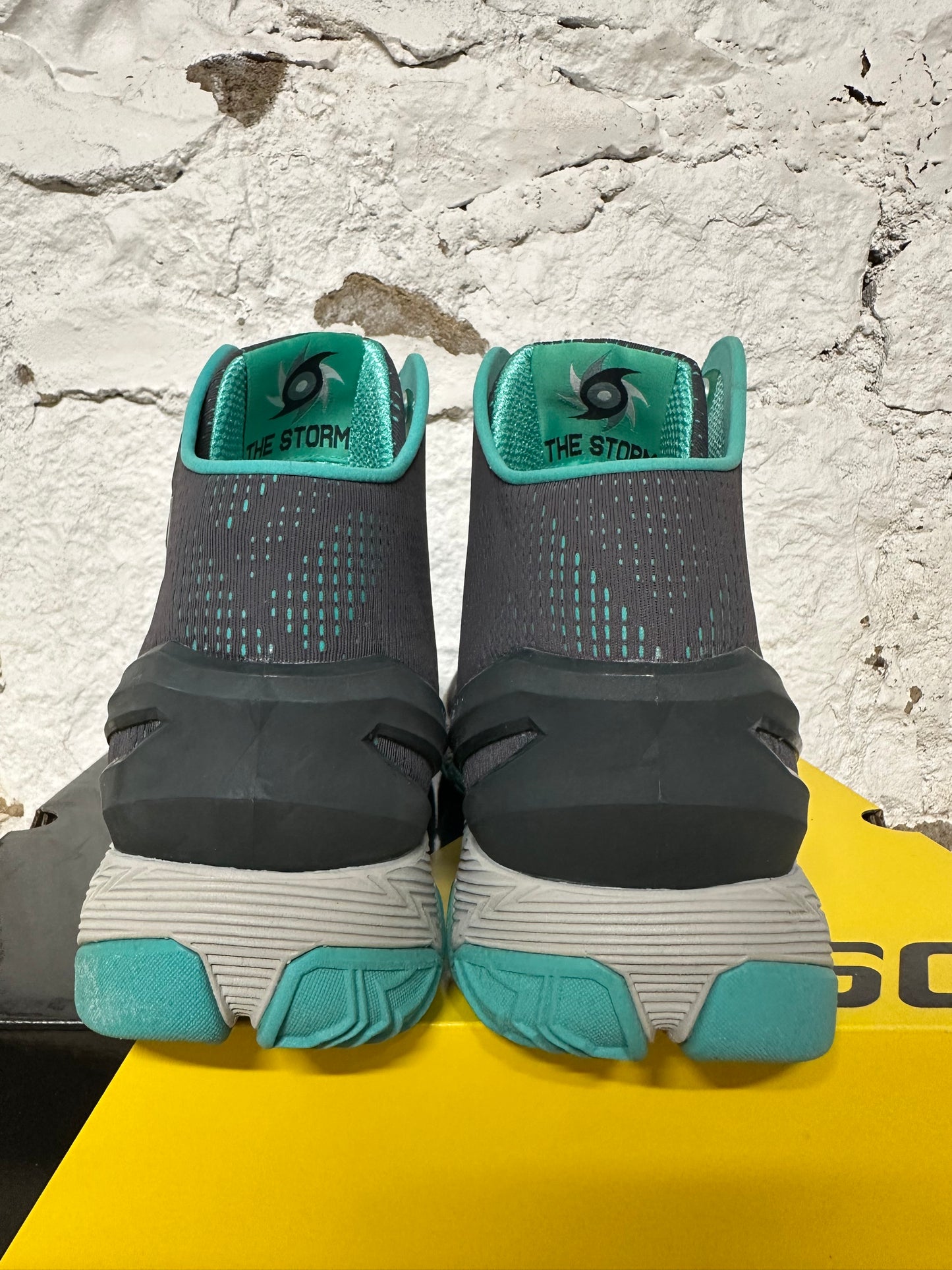 Under Armour Curry 2 Rainmaker Sz 10.5 DS