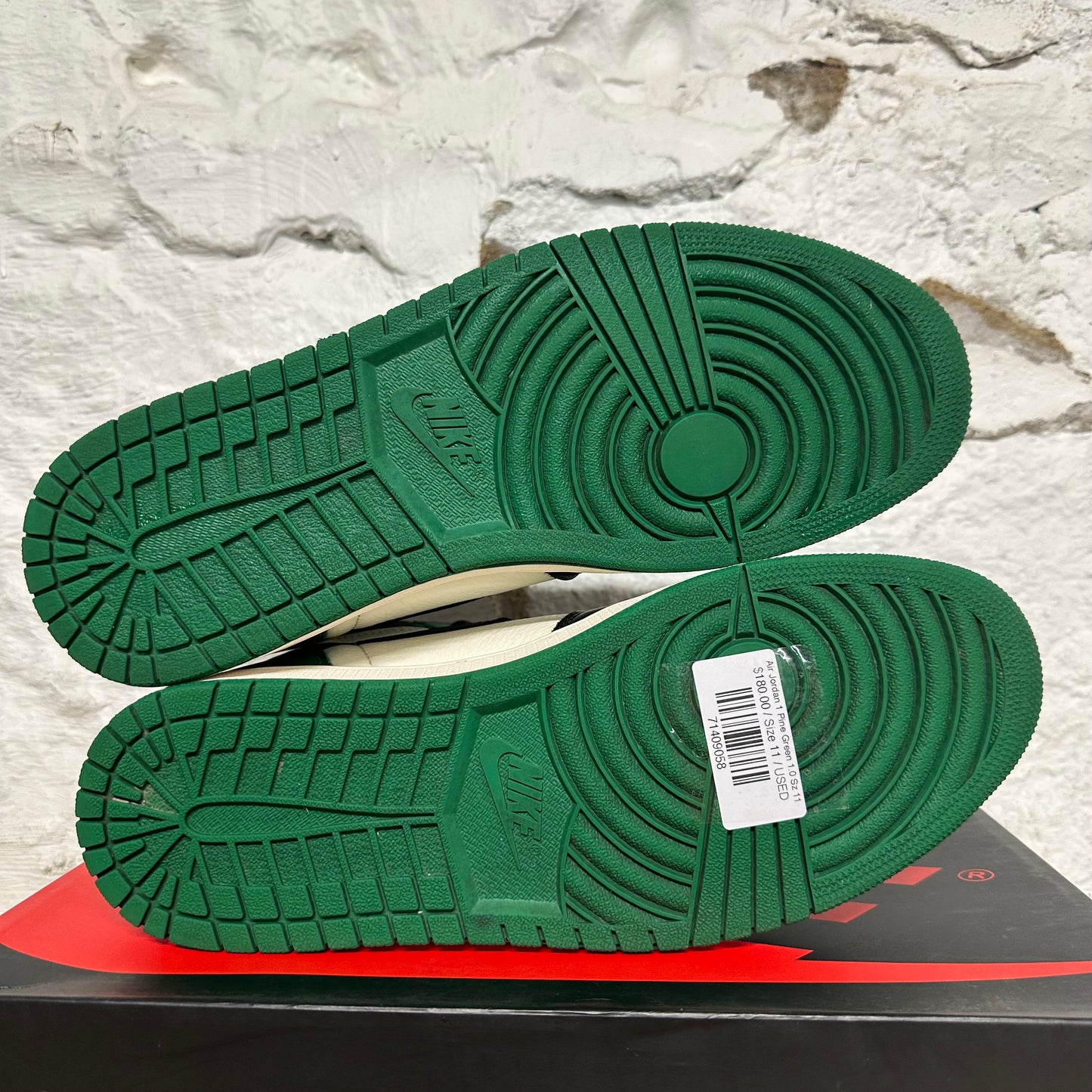 Air Jordan 1 Pine Green 1.0 Sz 11