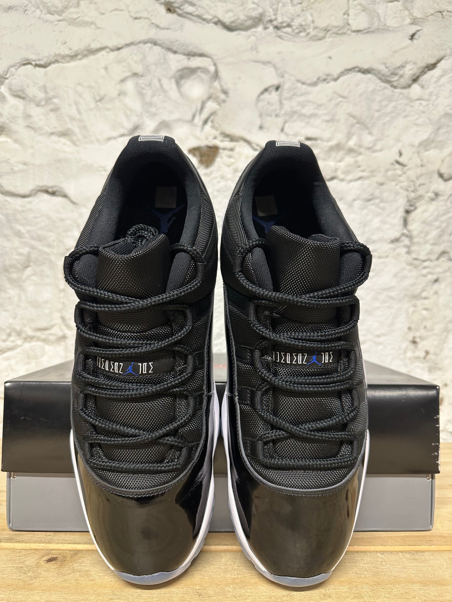 Air Jordan 11 Low Space Jam Sz 13