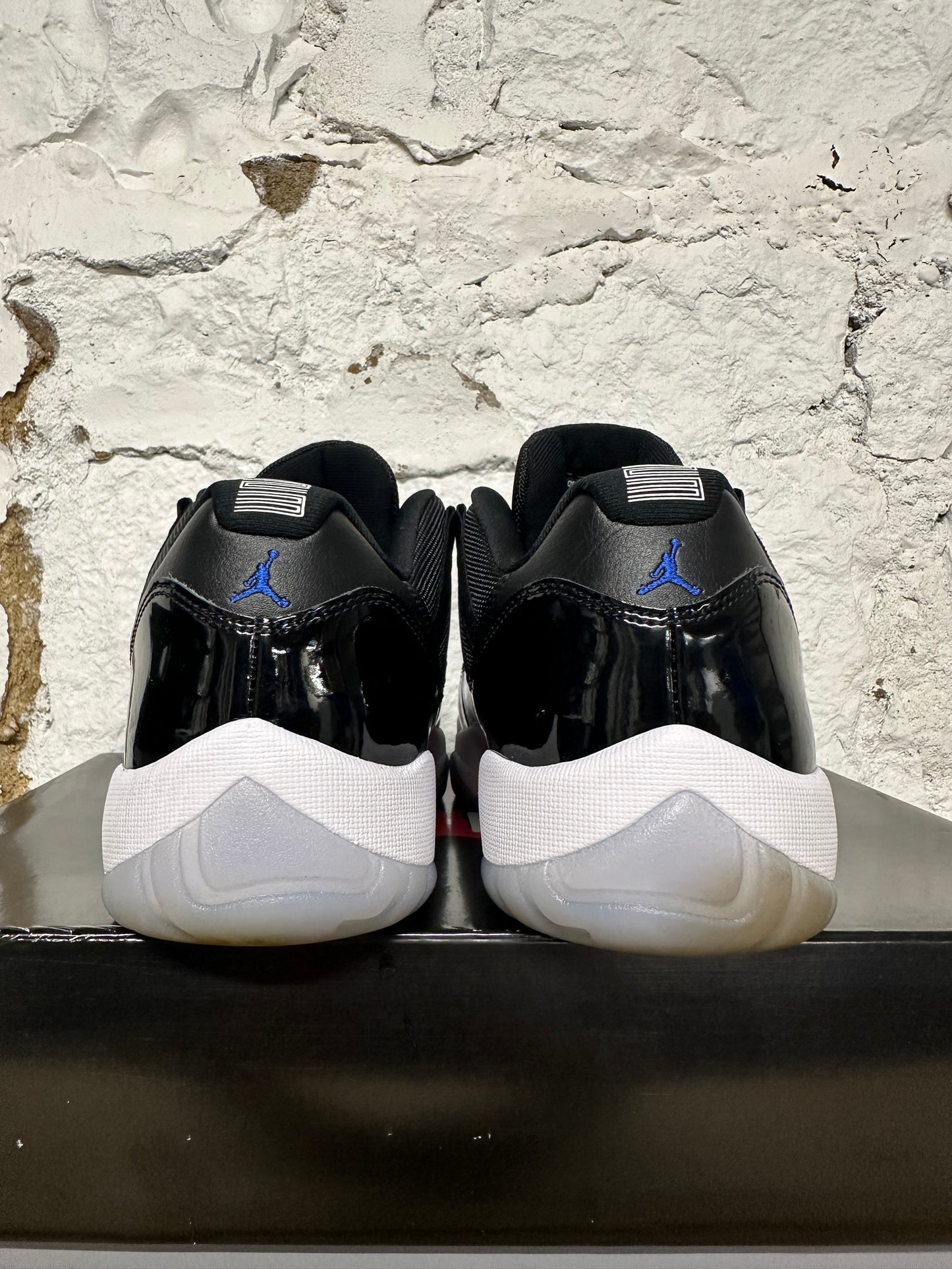 Air Jordan 11 Low Space Jam Sz 10