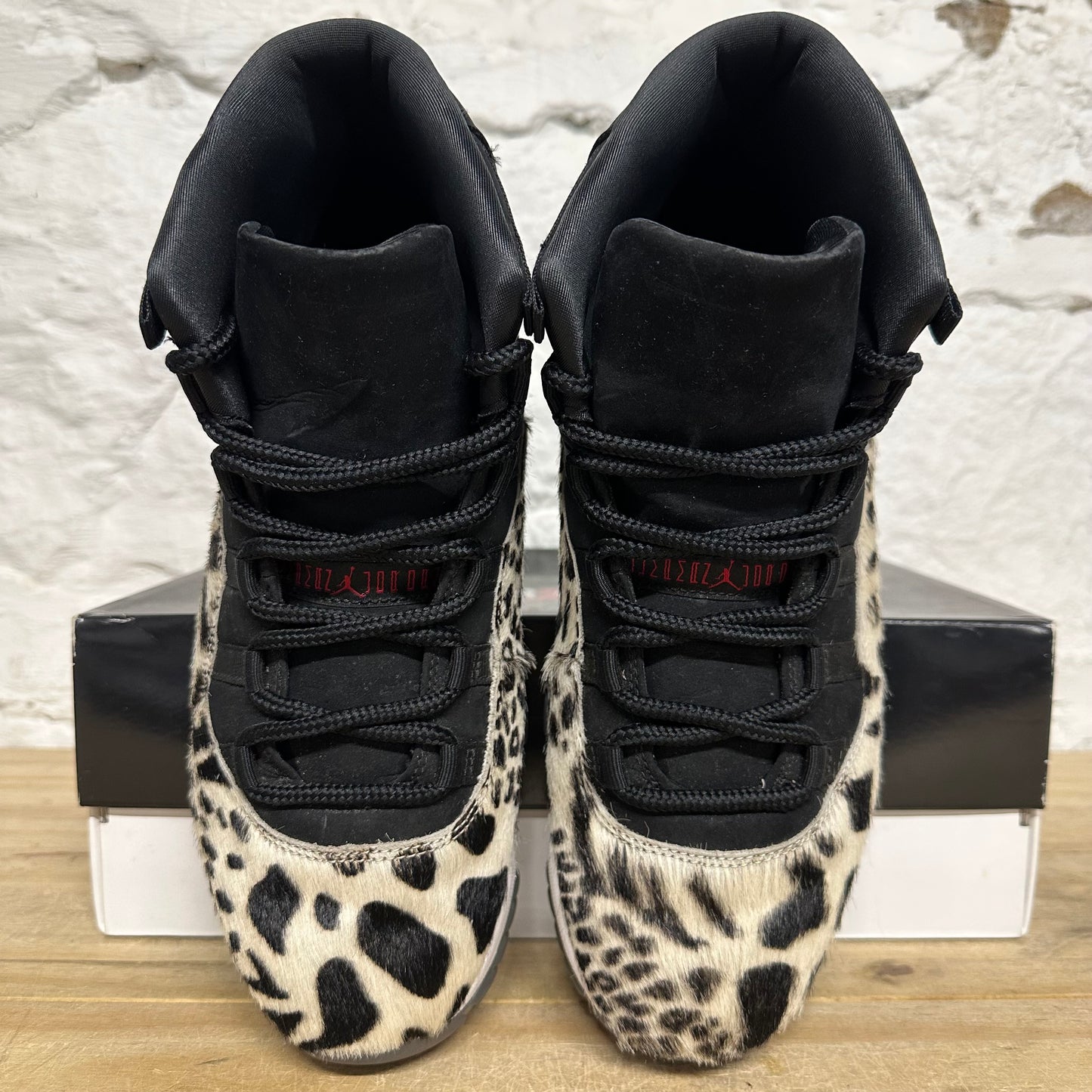 Air Jordan 11 High Animal Instinct Sz 10.5 (12W)