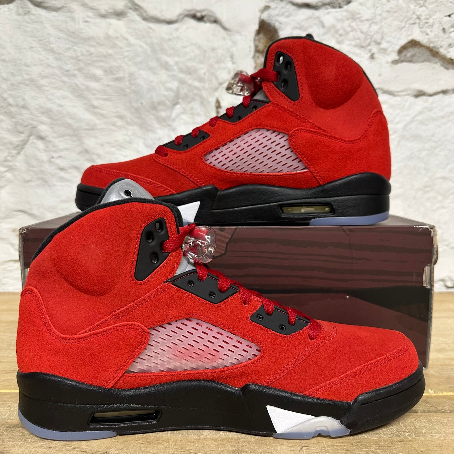 Air Jordan 5 Raging Bull (2021) Sz 9 DS