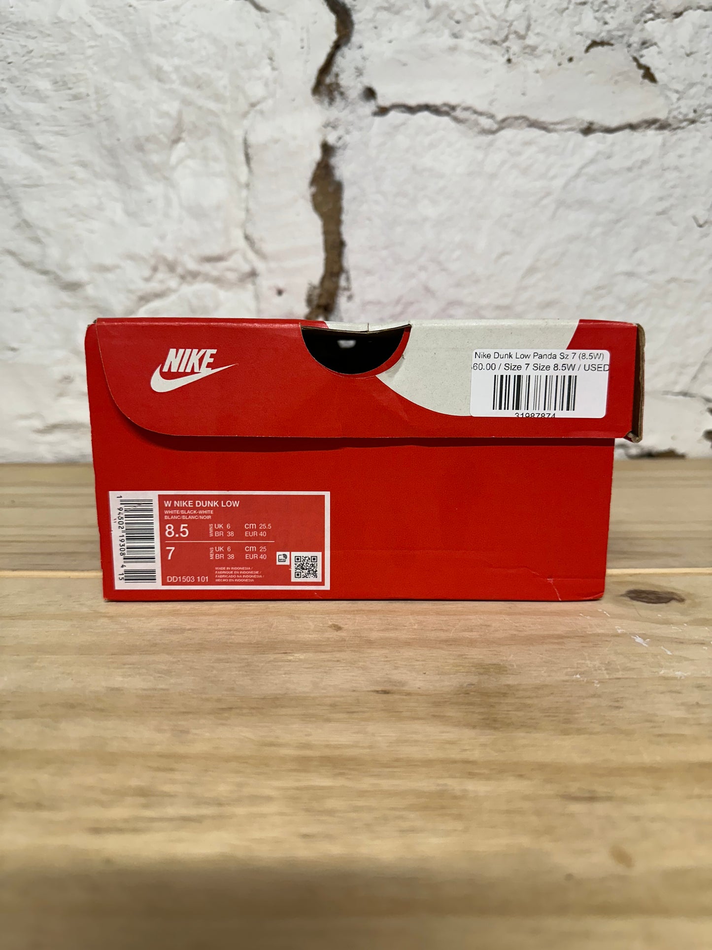 Nike Dunk Low Panda Sz 7 (8.5W)