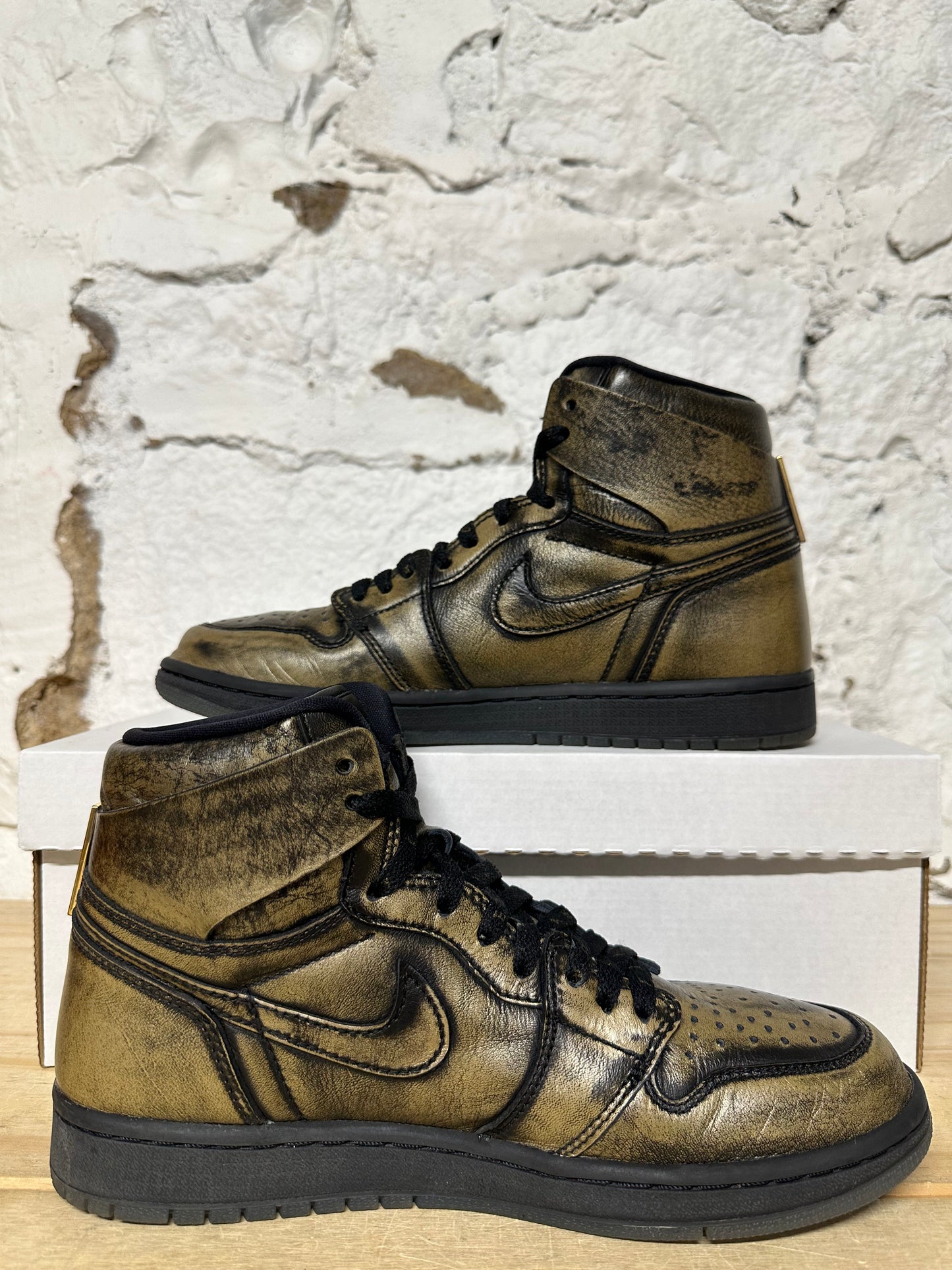 Air Jordan 1 High Wings Sz 8