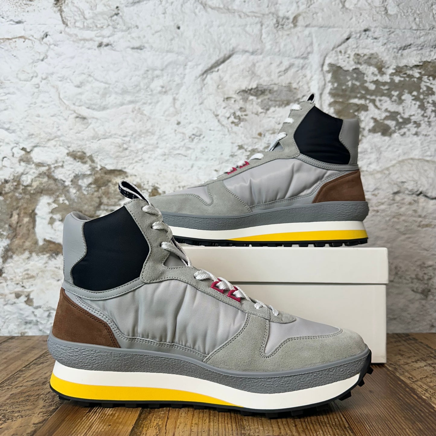 Givenchy High TR3 Runner Sneaker Sz 10.5 (43.5)