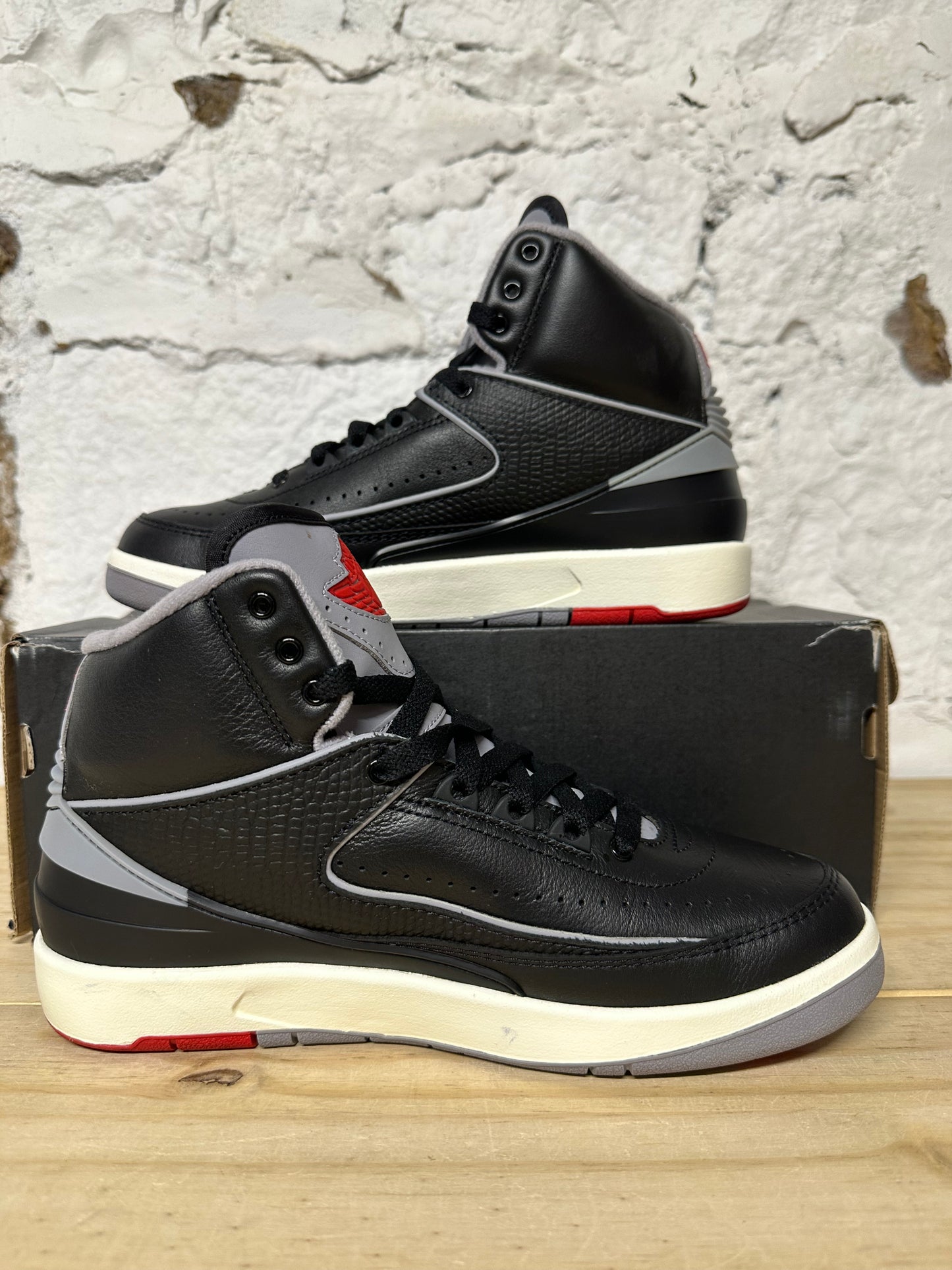 Air Jordan 2 Black Cement Sz 7Y