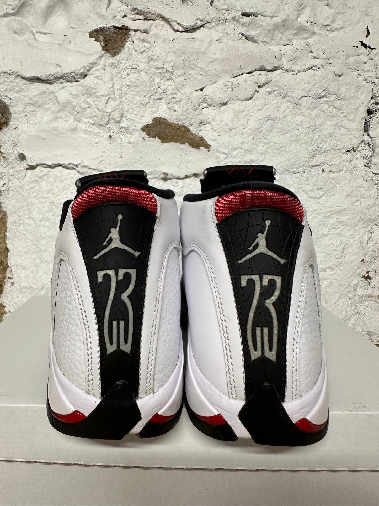 Air Jordan 14 Black Toe Sz 8