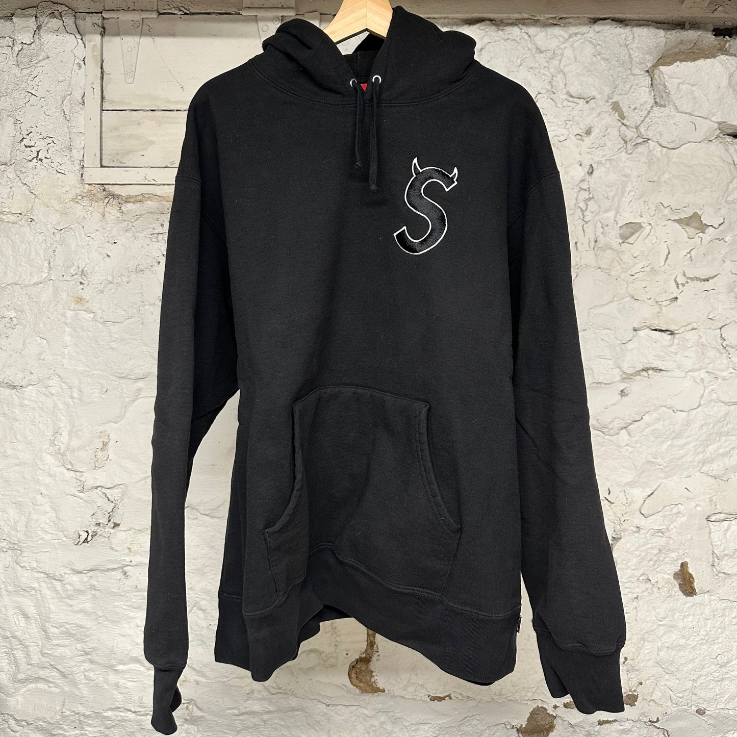 Supreme Horn S Logo Black Hoodie Sz XL