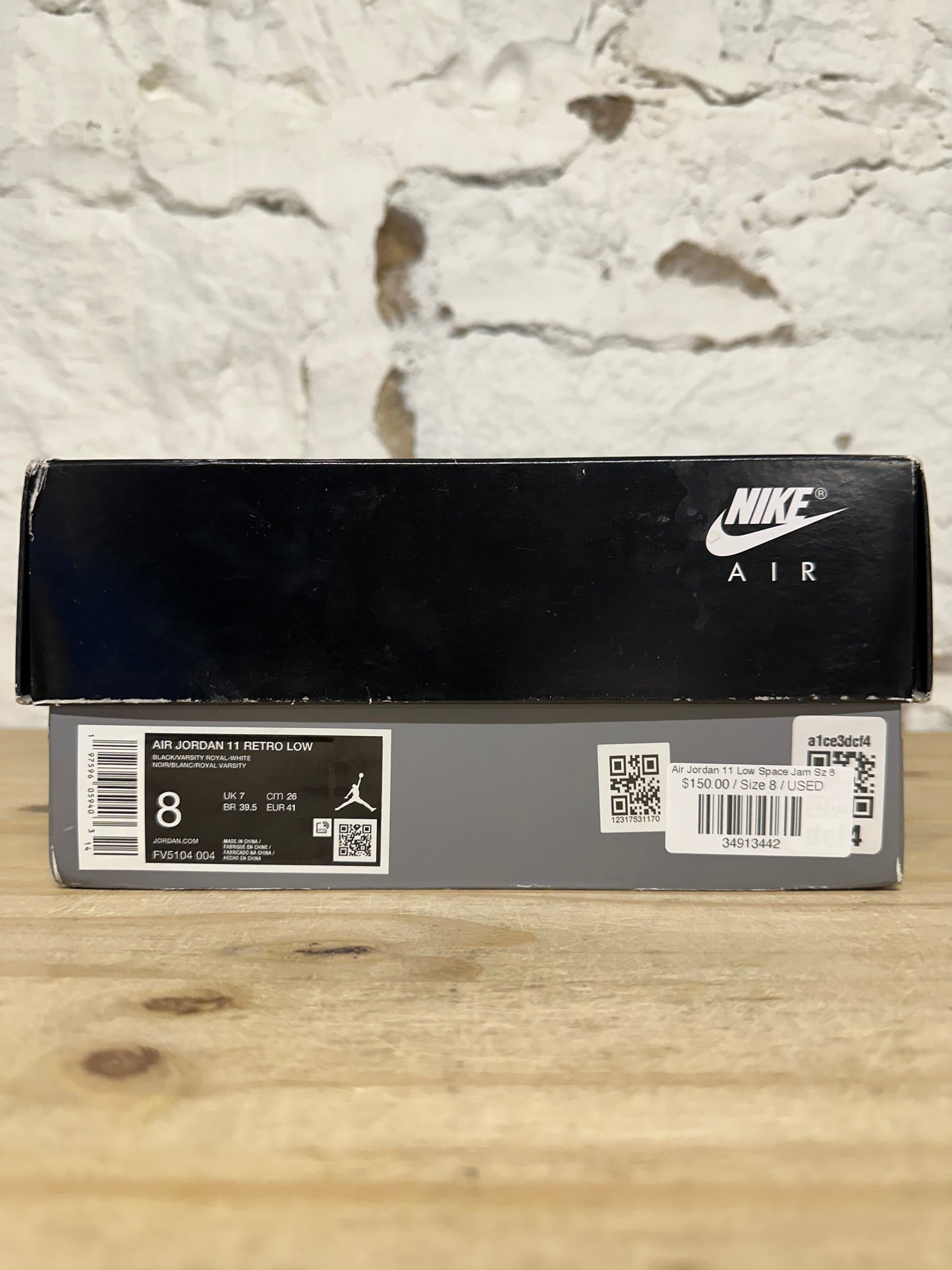 Air Jordan 11 Low Space Jam Sz 8