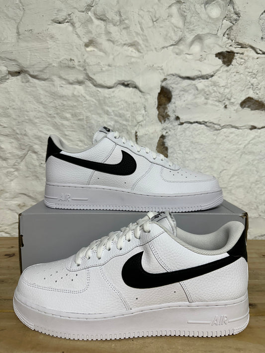 Nike Air Force 1 Low White Black Tumbled Leather Sz 12 DS