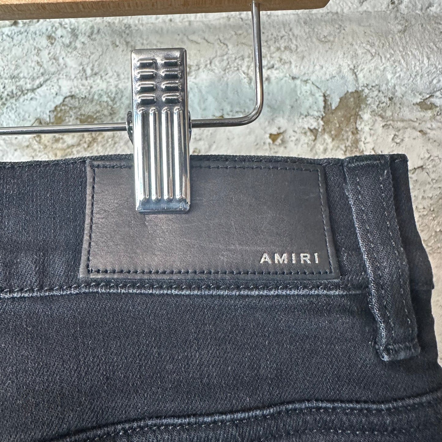 Amiri Old English Spell Black Denim Jeans Sz 34