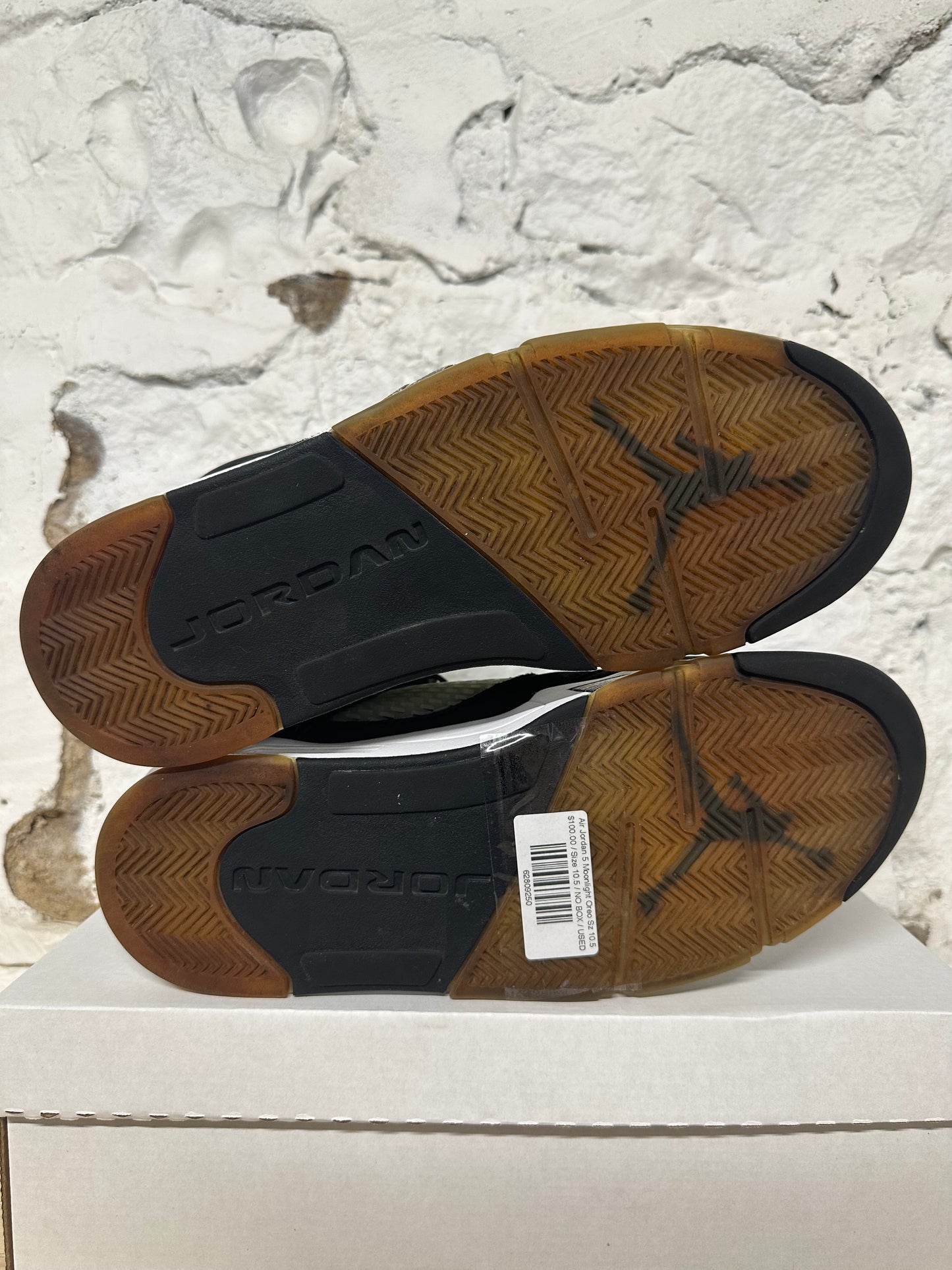 Air Jordan 5 Moonlight Oreo Sz 10.5