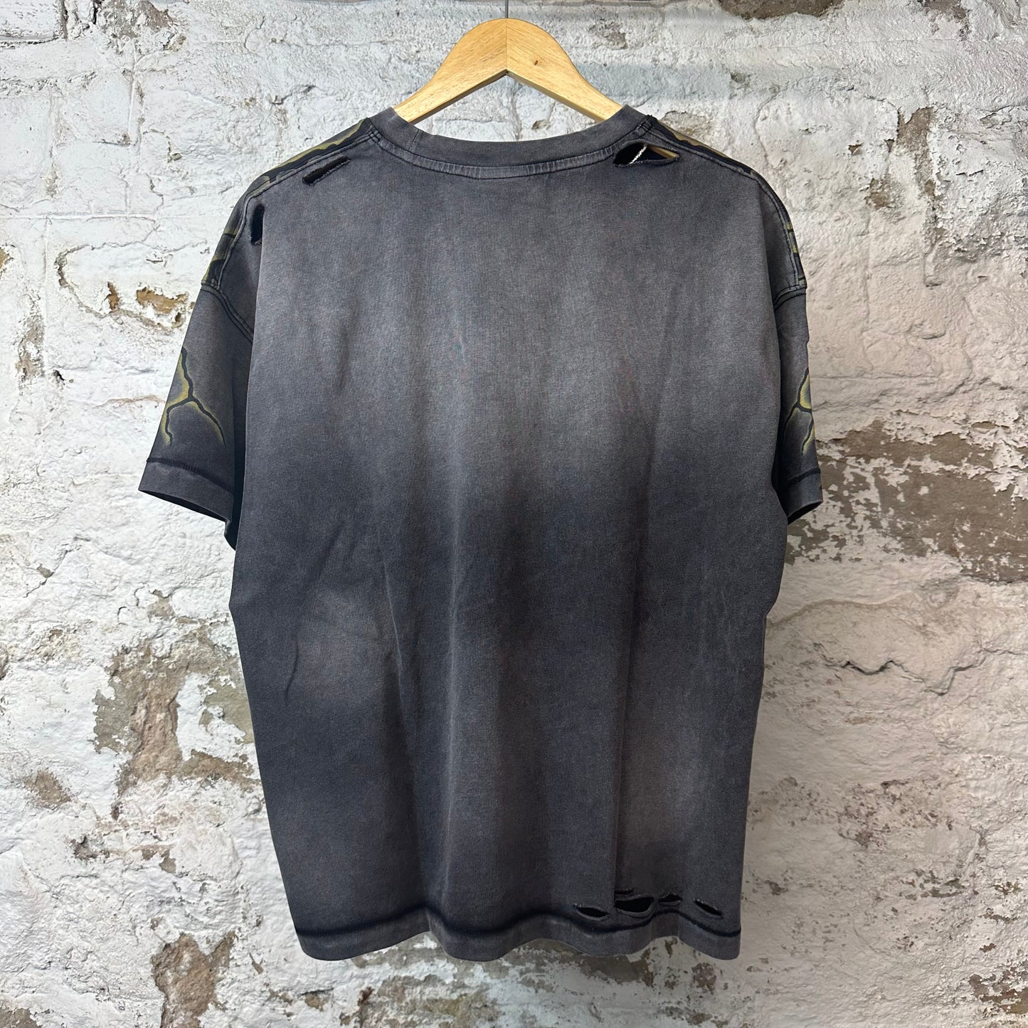 Vale Hands Of God Washed Black T-shirt